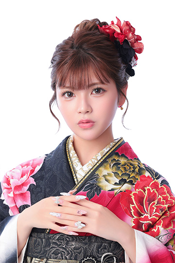 ゆりな